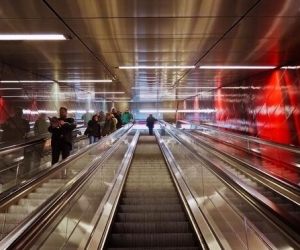 ������װ����